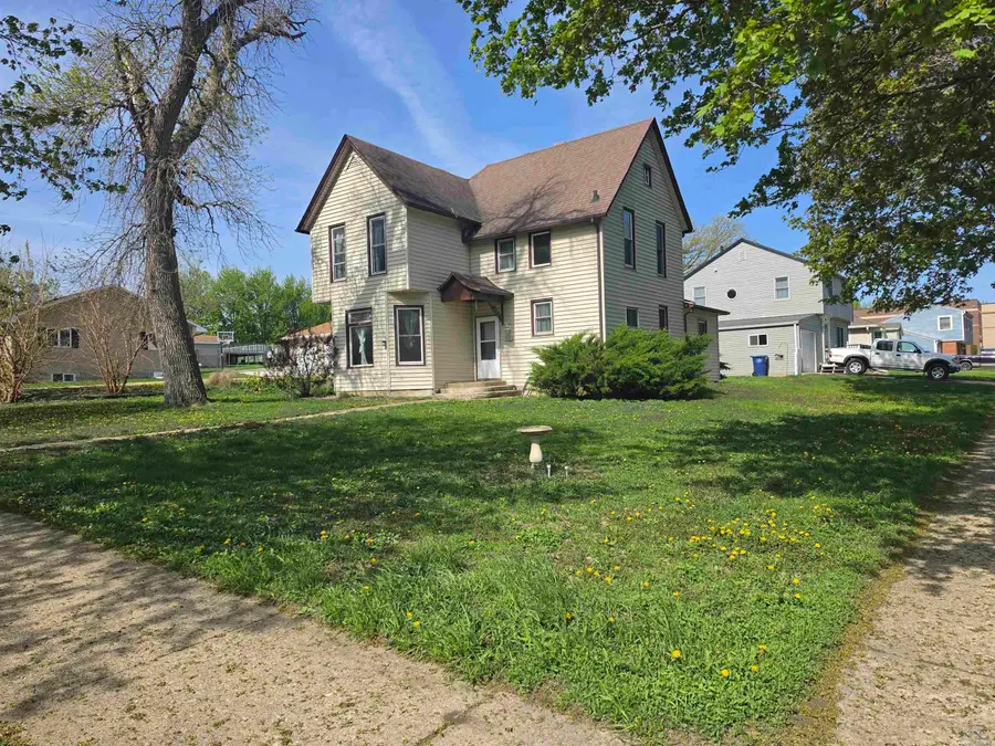 1110 4th Avenue, Alton, IA 51003 - #2
