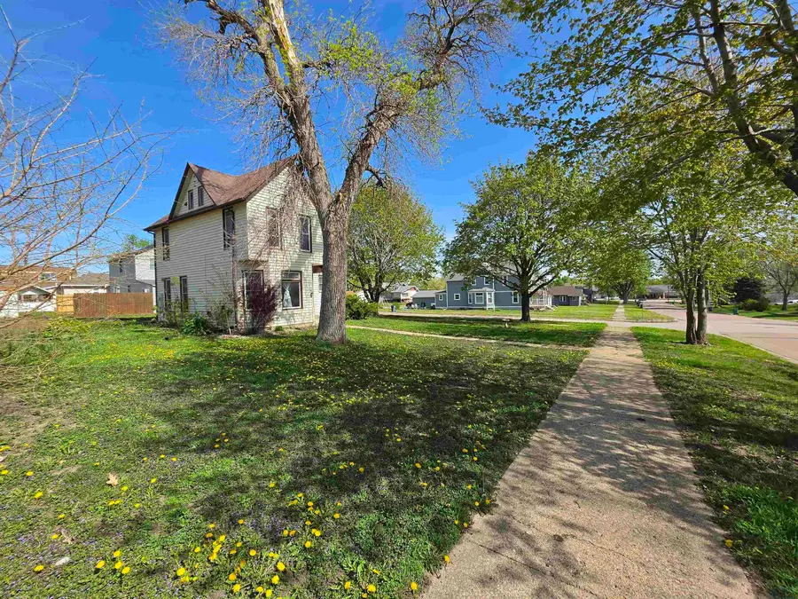 1110 4th Avenue, Alton, IA 51003 - #3