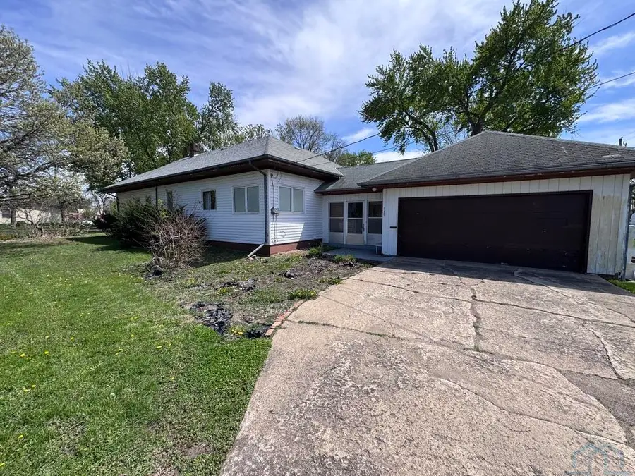 925 ELM ST, Correctionville, IA 51016 - #2