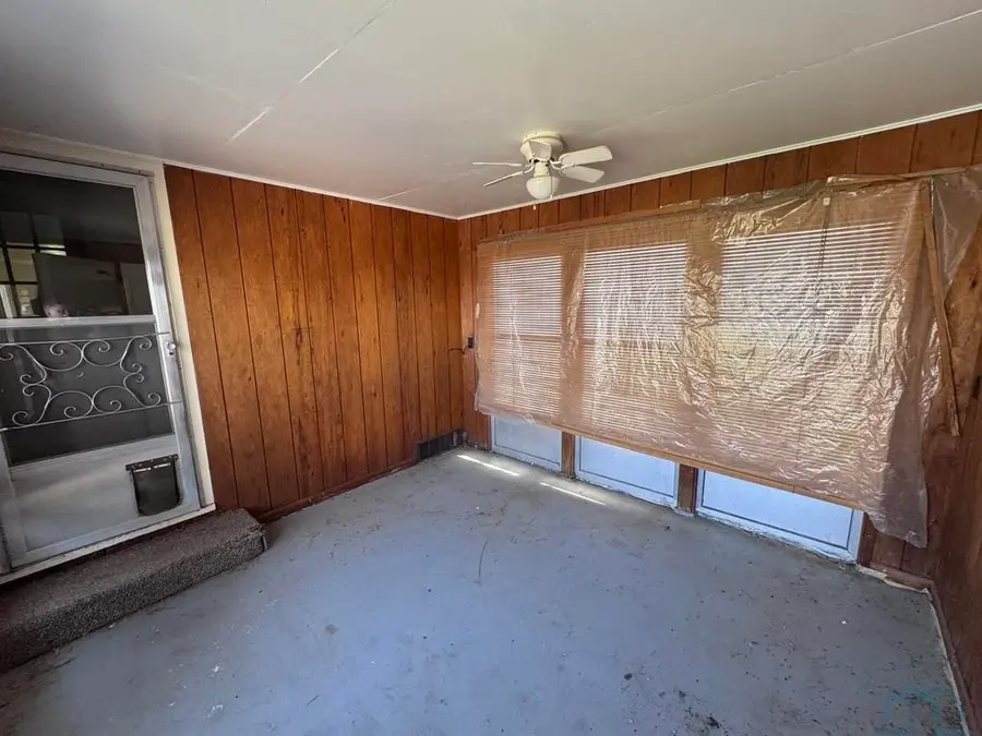 925 ELM ST, Correctionville, IA 51016 - #3