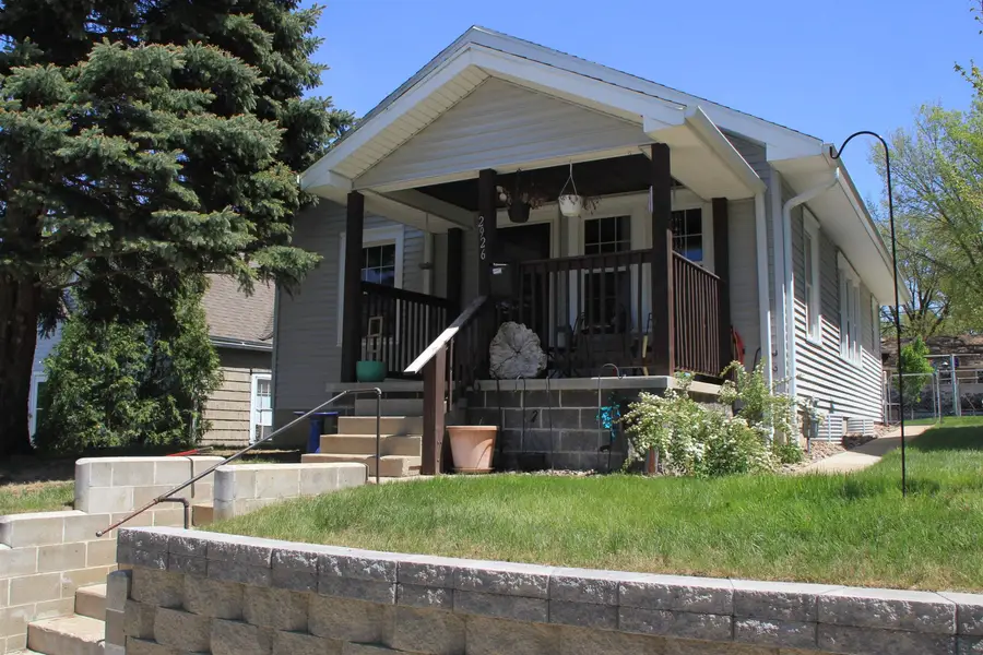 2926 Pierce, Sioux City, IA 51104 - #2