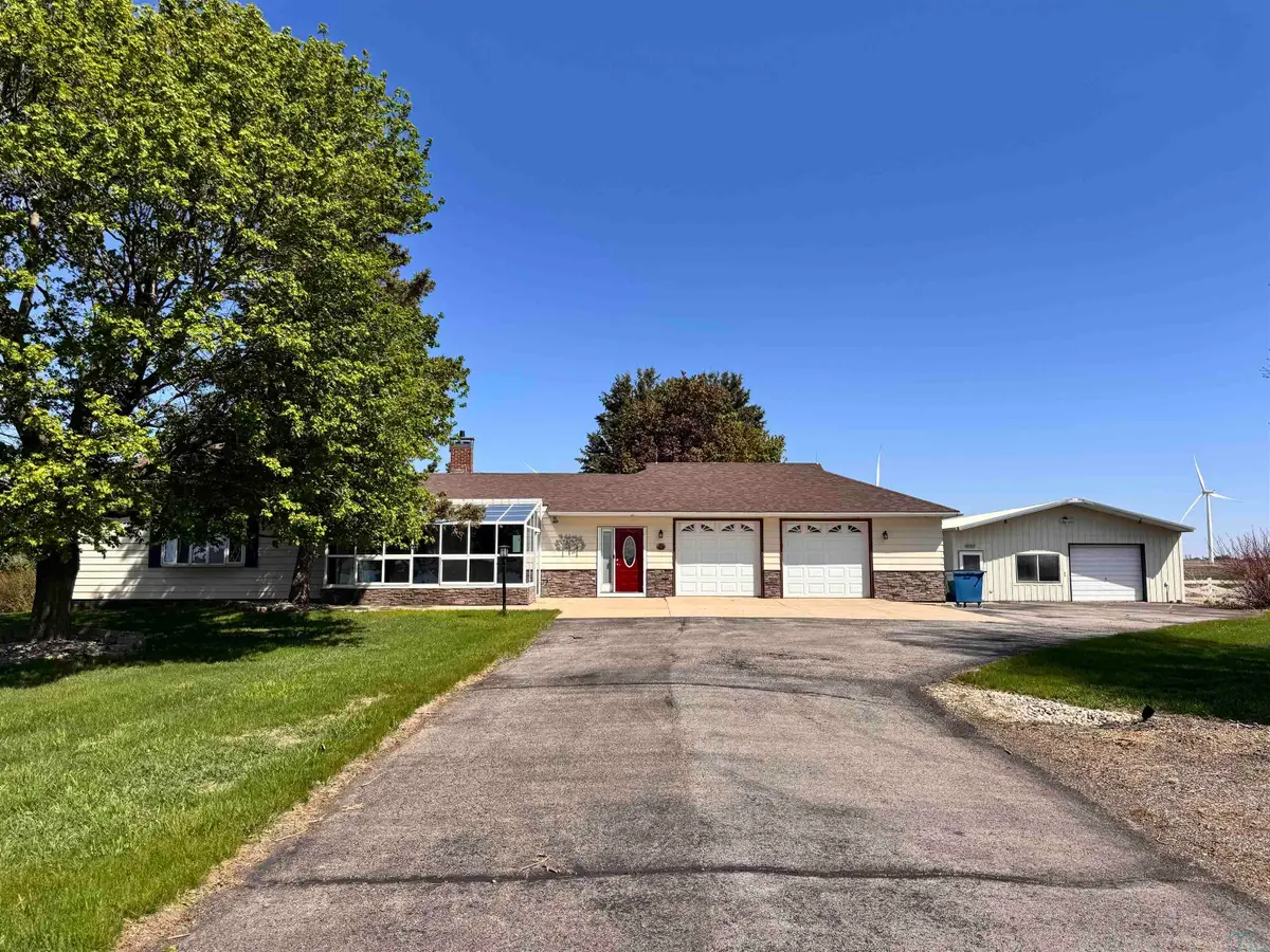 5418 320th St, Sanborn, IA 51248 - #1