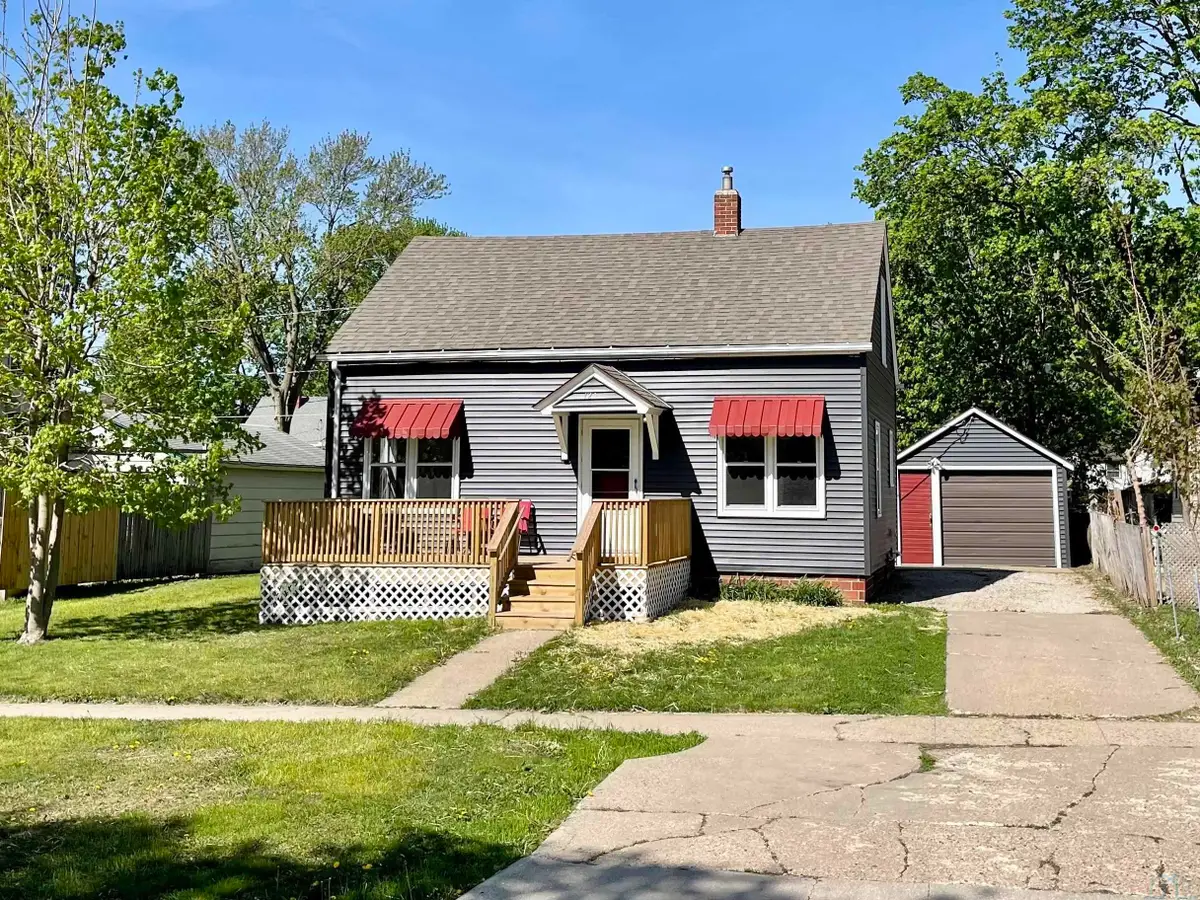 124 Superior, Storm Lake, IA 50588 - #1