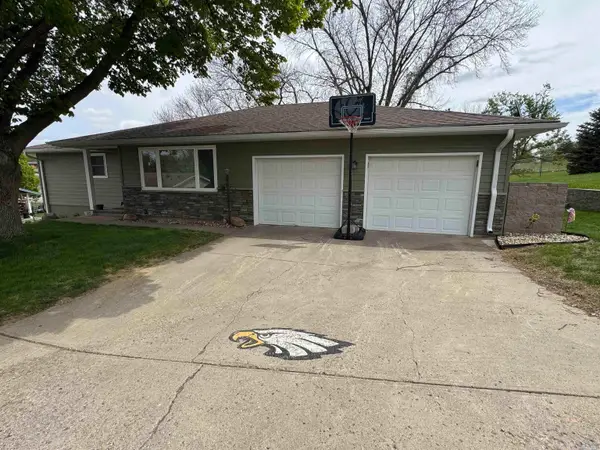 94 Walnut st, Lawton, IA 51030