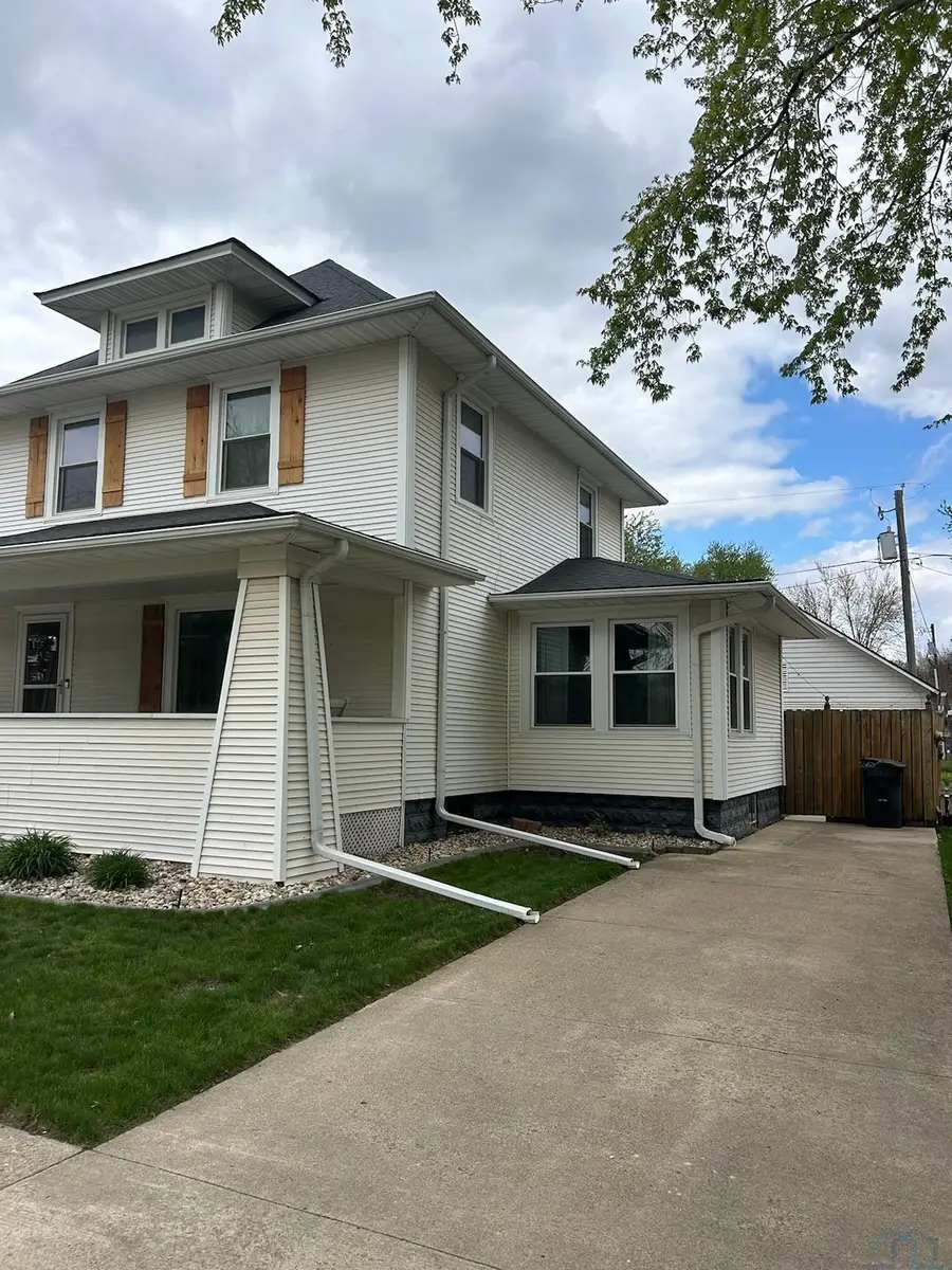 409 8th Street, Sheldon, IA 51201 - #2