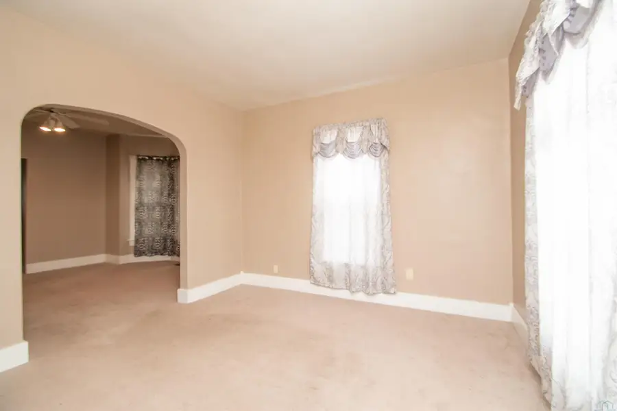 458 John St, Sioux City, IA 51103 - #3