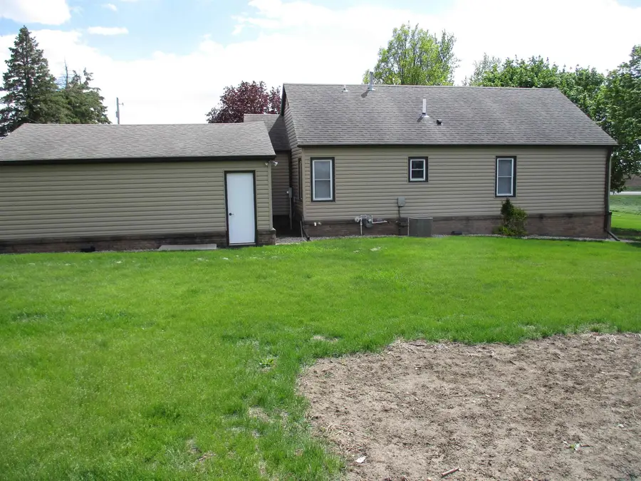 1885 Hwy 3, Cherokee, IA 51012 - #2