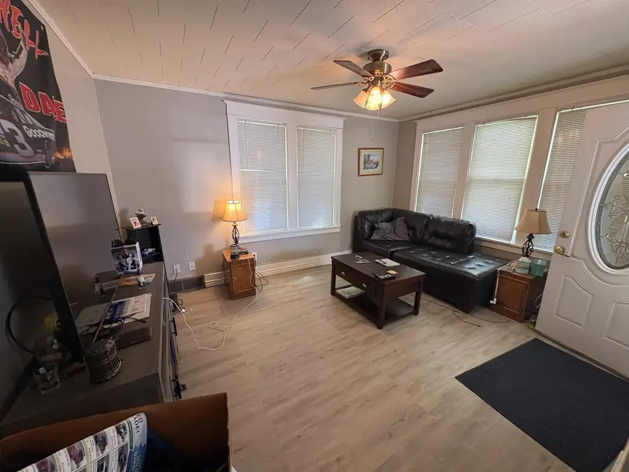 1526 Rock St, Sioux City, IA 51105 - #3