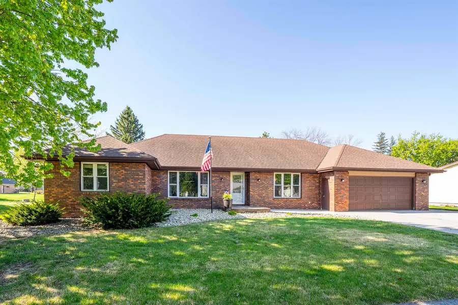 1320 Kahler Ct., Sheldon, IA 51201 - #2