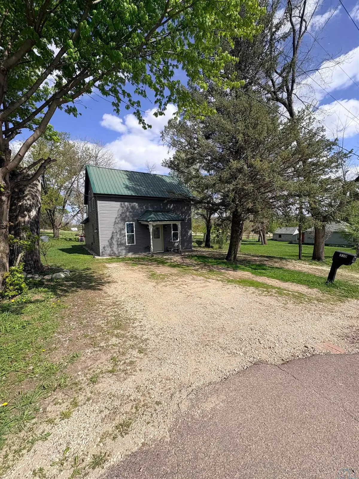 310 MAIN ST, Linn Grove, IA 51033 - #1