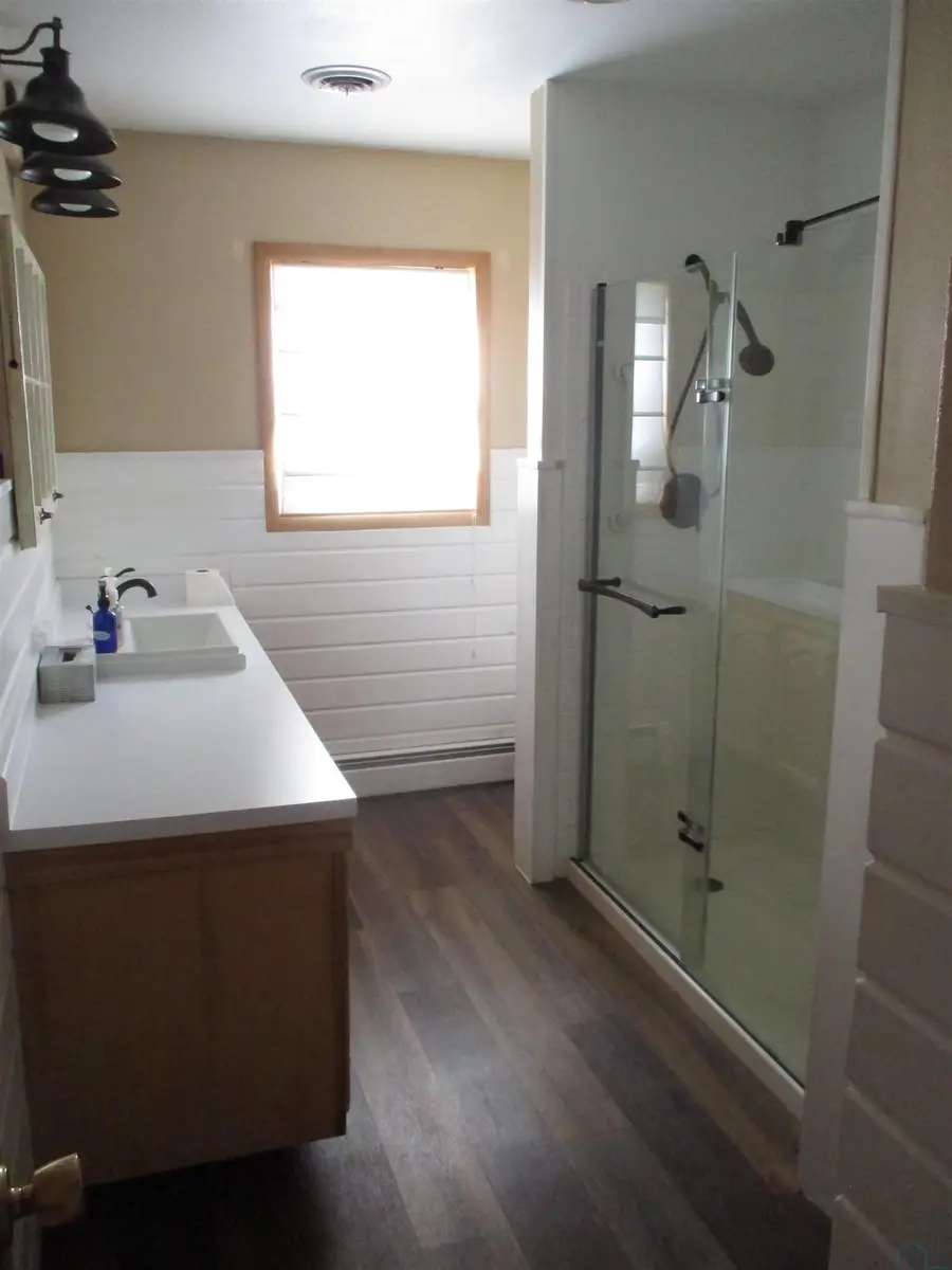 526 W Arthur, Laurens, IA 50544 - #3