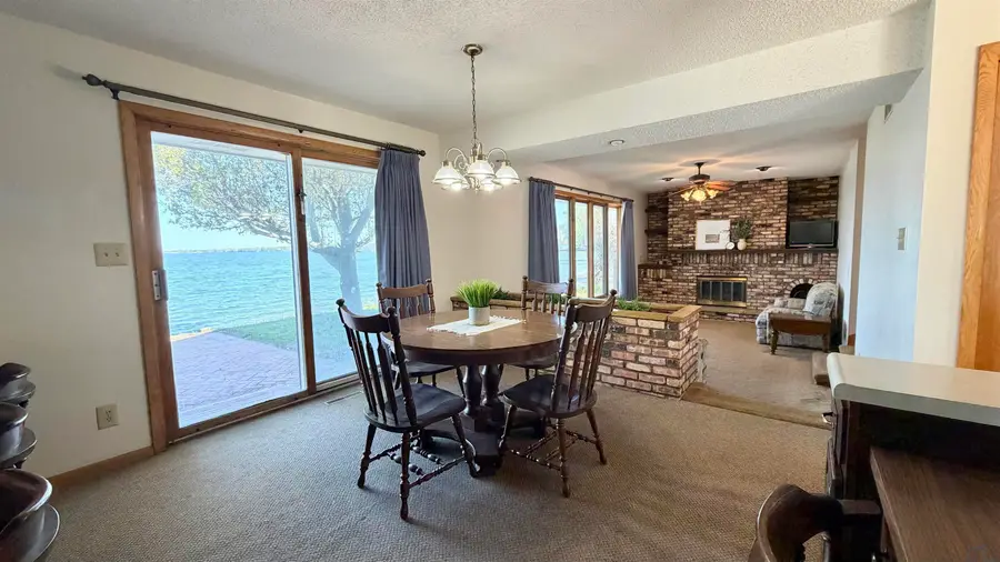 300 LAKESHORE DR, Lakeside, IA 50588 - #3