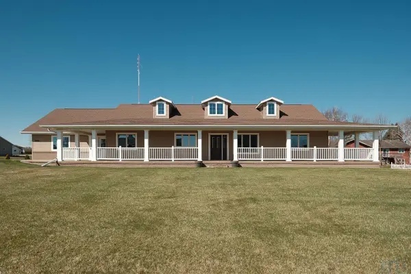 1905 4th Avenue SE, Sioux Center, IA 51250