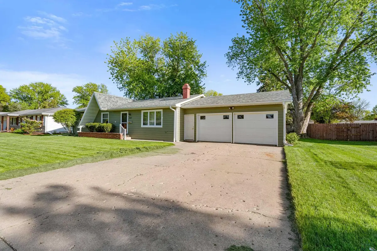 847 Eastgate, Vermillion, SD 57069 - #1