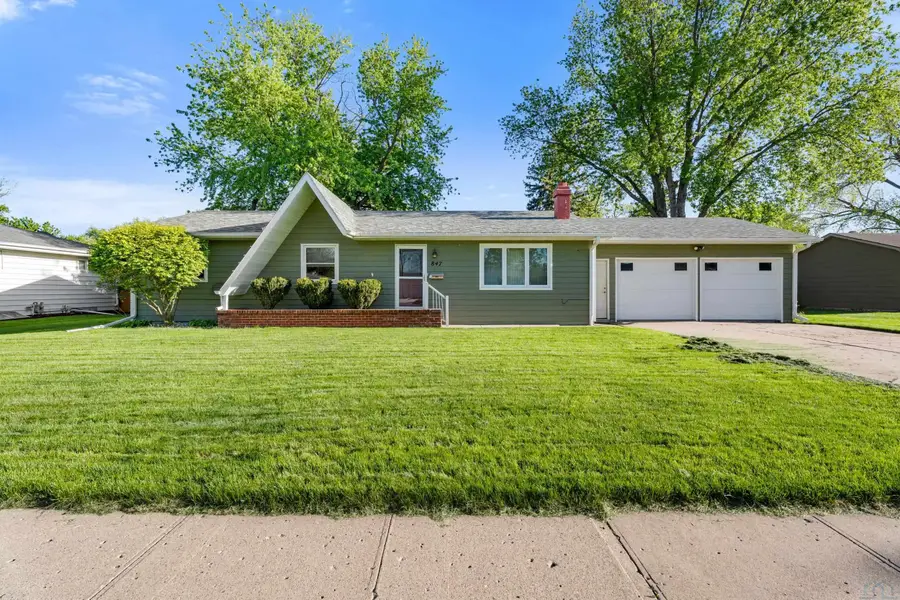 847 Eastgate, Vermillion, SD 57069 - #2