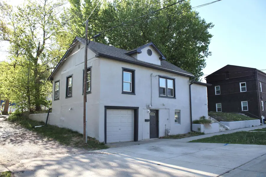 618 S FAIRMOUNT ST, Sioux City, IA 51106 - #3