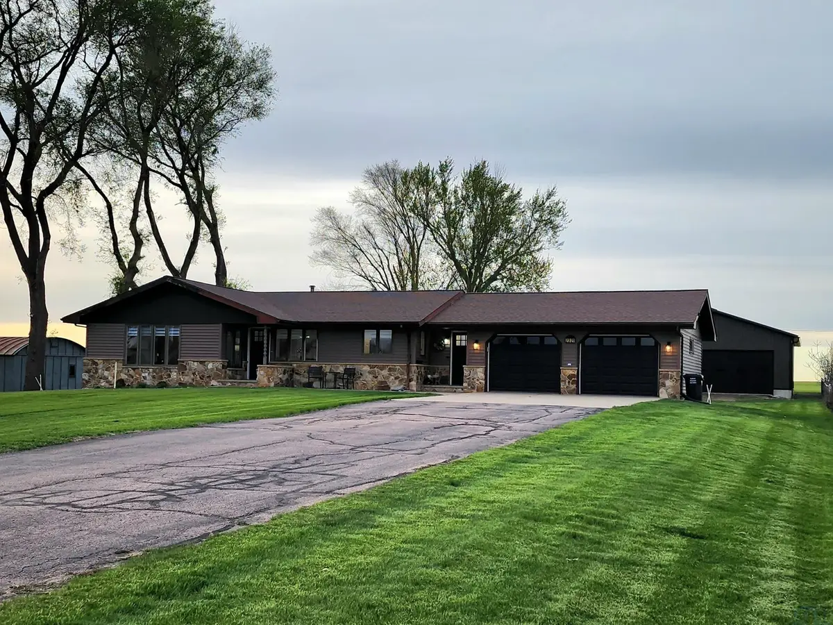 2321 Park St., Sheldon, IA 51201 - #1