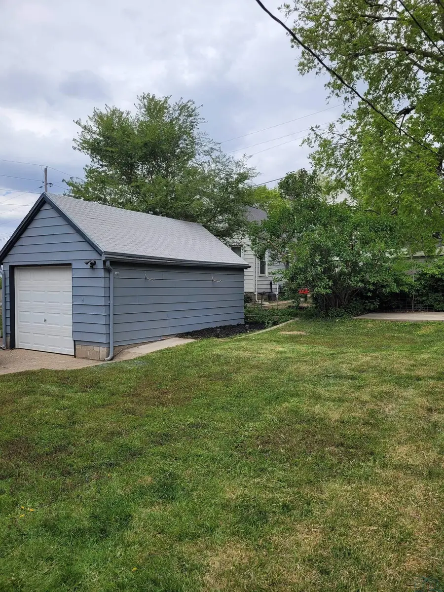 3807 Orleans Ave., Sioux City, IA 51106 - #2