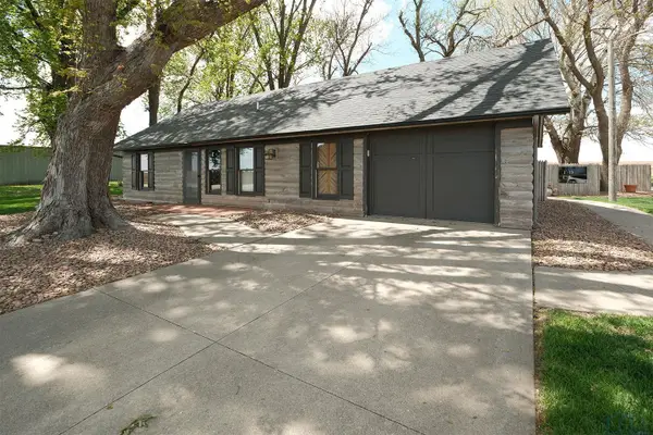 4177 US 75 Avenue, Sioux Center, IA 51250