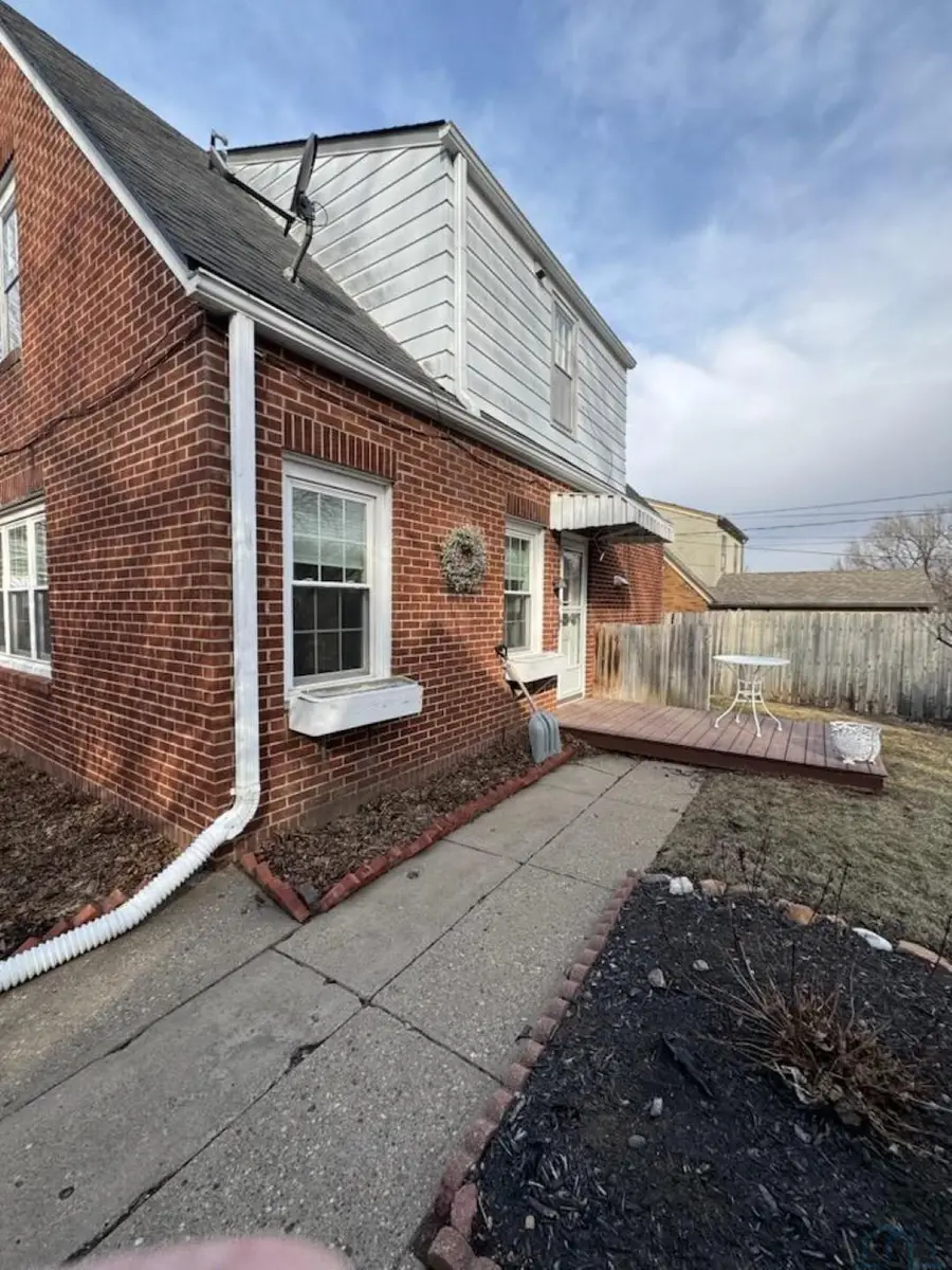 2926 Douglas, Sioux City, IA 51104 - #2
