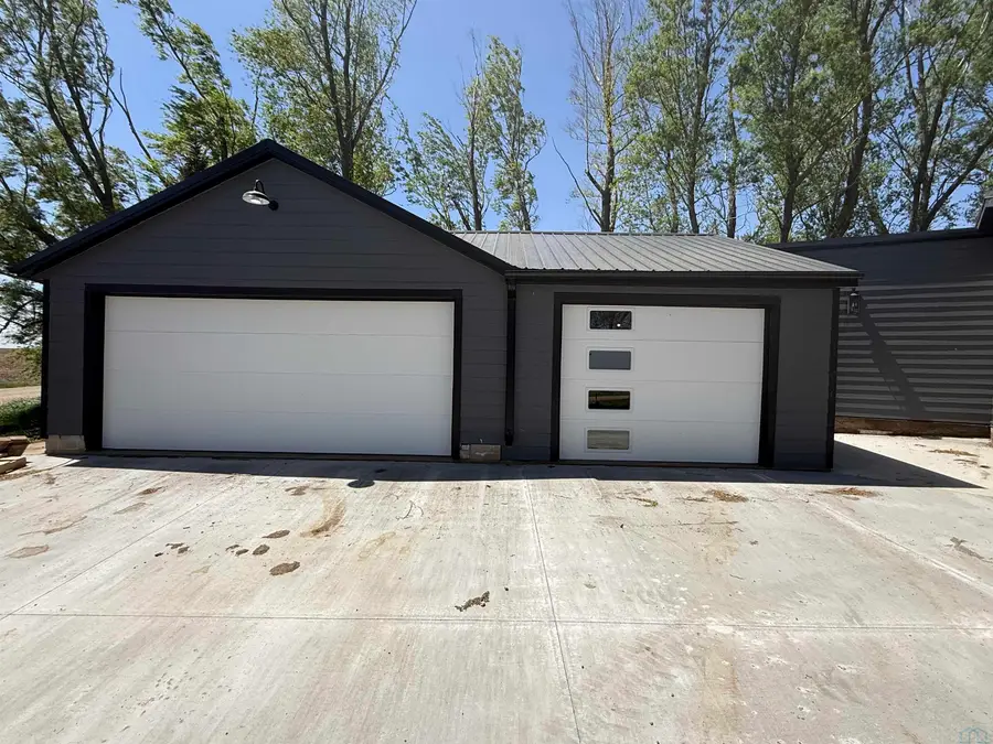 2594 Eagle Ave, Doon, IA 51235 - #3