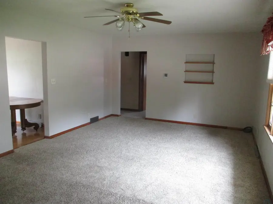 203 Forest, Eagle Grove, IA 50533 - #2