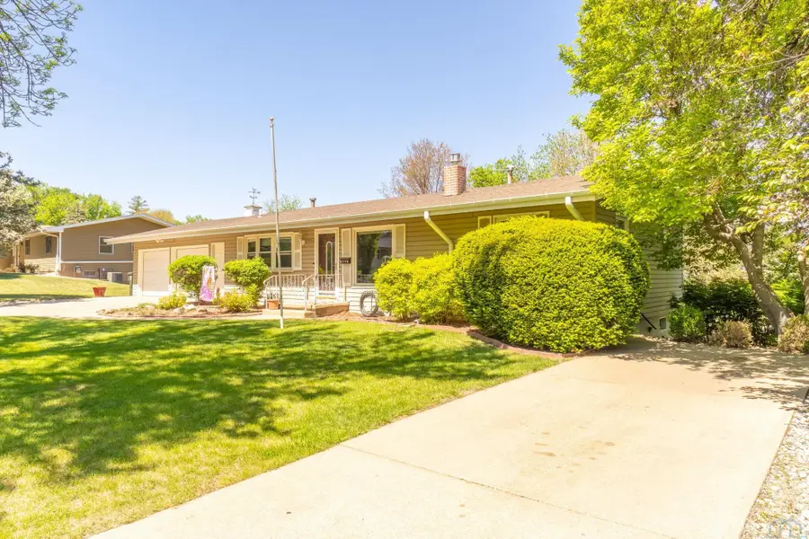 3422 Cheyenne Blvd, Sioux City, IA 51104 - #2