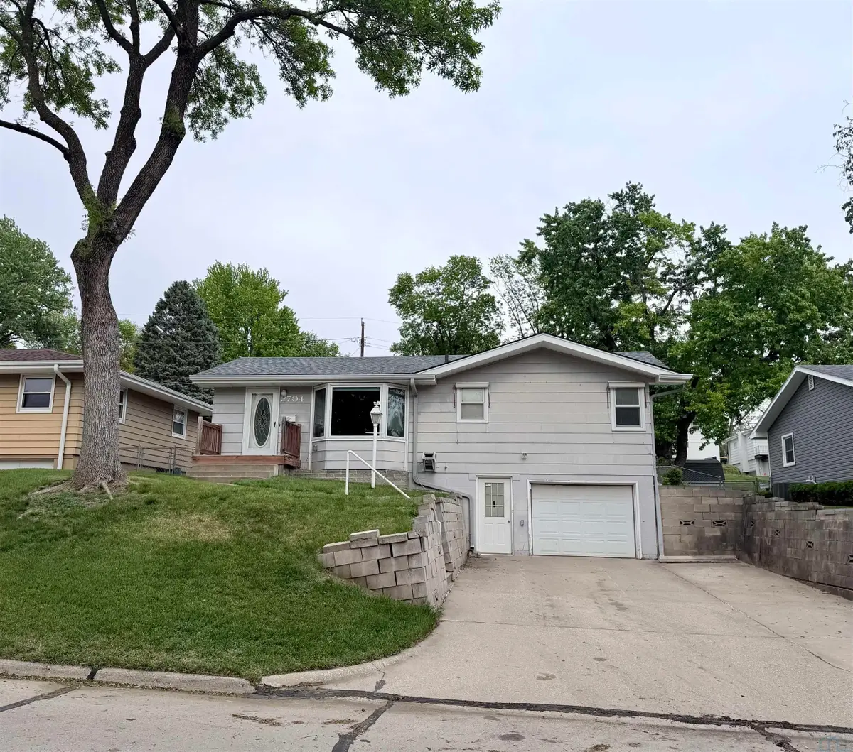 2704 S Cecelia, Sioux City, IA 51104 - #1