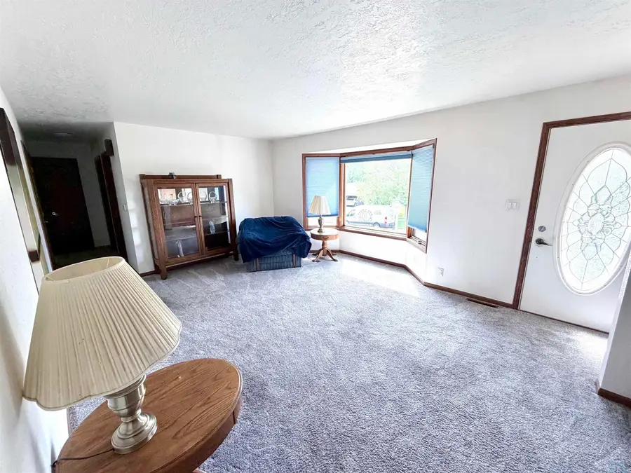 2704 S Cecelia, Sioux City, IA 51104 - #2