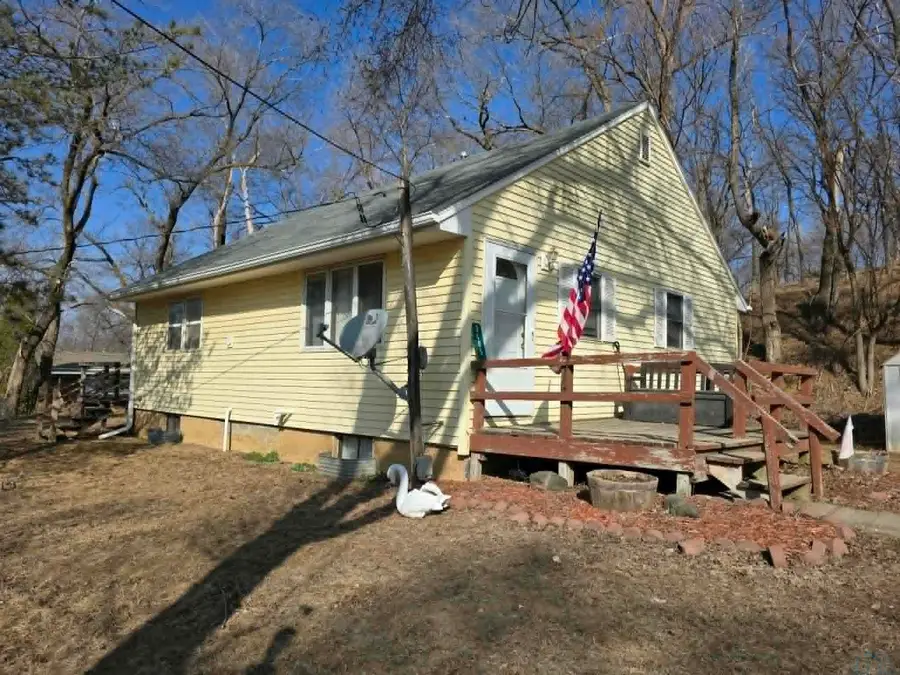 3405 W 30th St, Sioux City, IA 51103 - #2