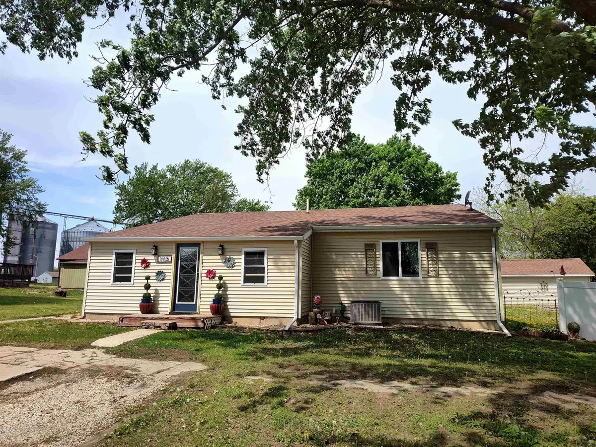 108 N Main, Alta, IA 51002 - #1