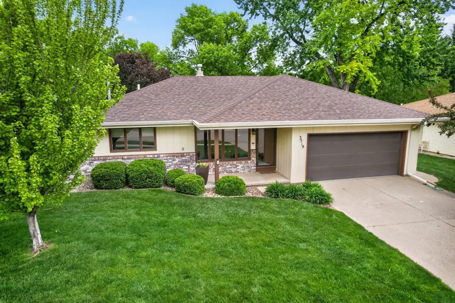 3519 Alpine Ave, Sioux City, IA 51106 - #3
