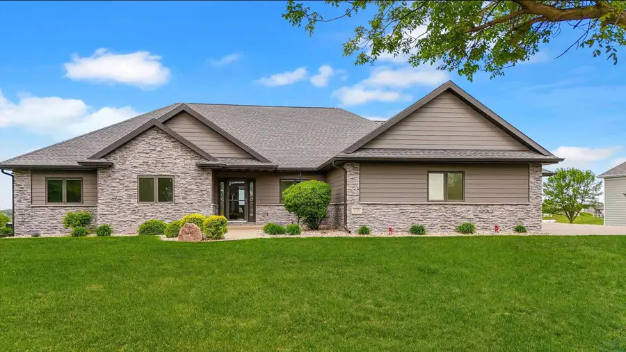 2729 Glen Ellen Road, Sioux City, IA 51106 - #2