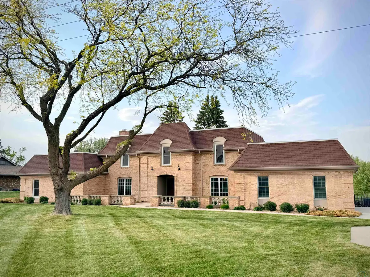 731 HWY 7, Storm Lake, IA 50588 - #1