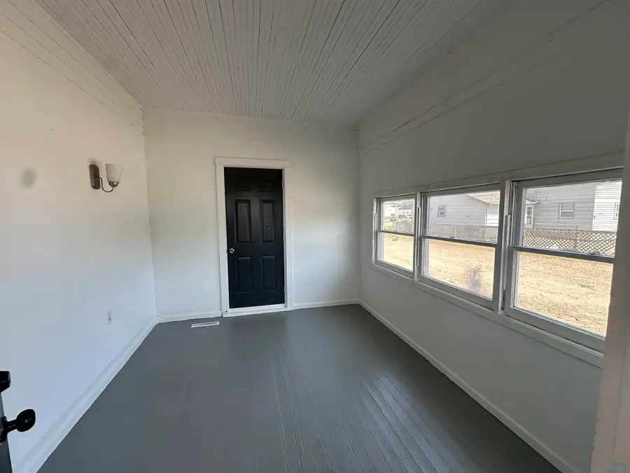 1203 E Cherry, Vermillion, SD 57069 - #3