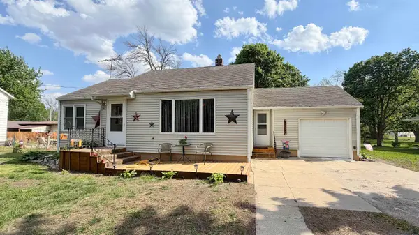 141 CEDAR ST, Newell, IA 50568