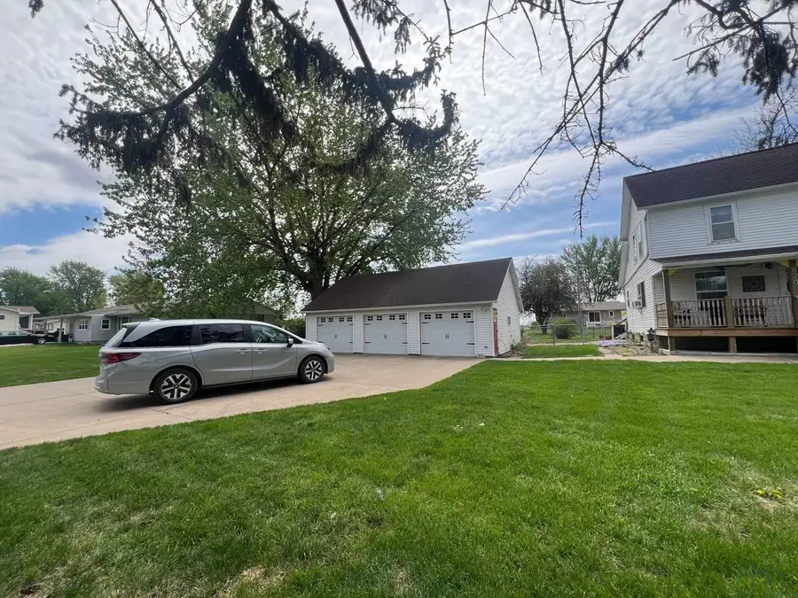 820 GARFIELD ST, Granville, IA 51022 - #2