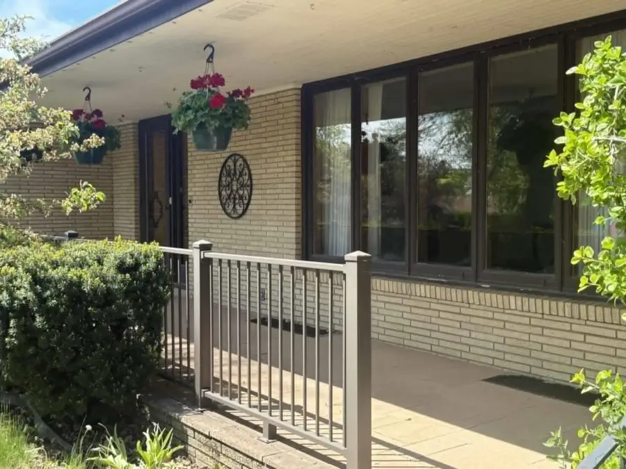 1401 W 5th Street, Storm Lake, IA 50588 - #2