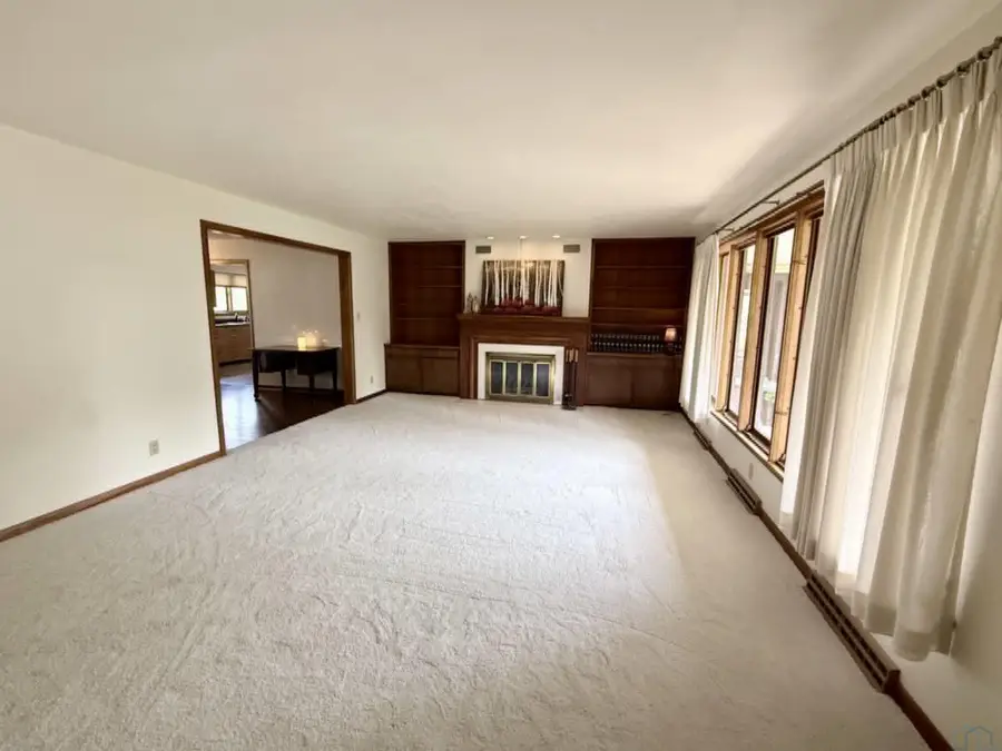 1401 W 5th Street, Storm Lake, IA 50588 - #3