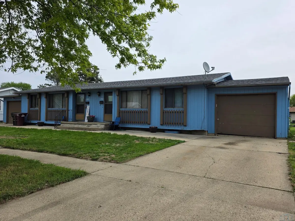 1212-16 D St, South Sioux City, NE 68776 - #1
