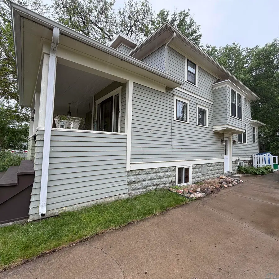14 Willow St., Vermillion, SD 57069 - #2