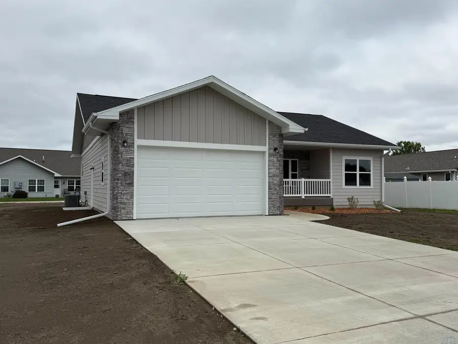 1016 Arbor Dr, South Sioux City, NE 68776 - #2