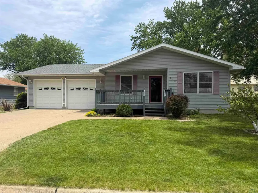 530 S 5th St, Akron, IA 51001 - #2