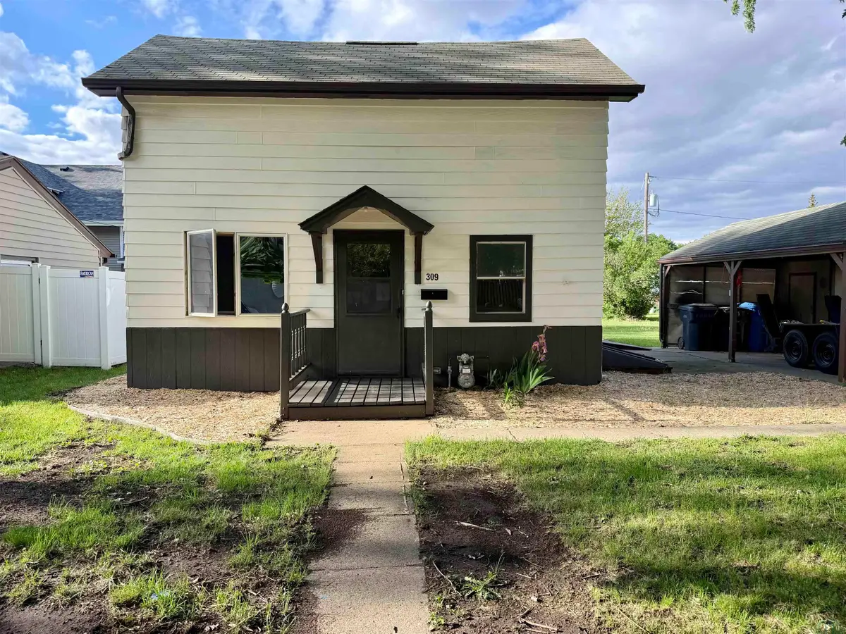 309 1st Street SE, Le Mars, IA 51031 - #1