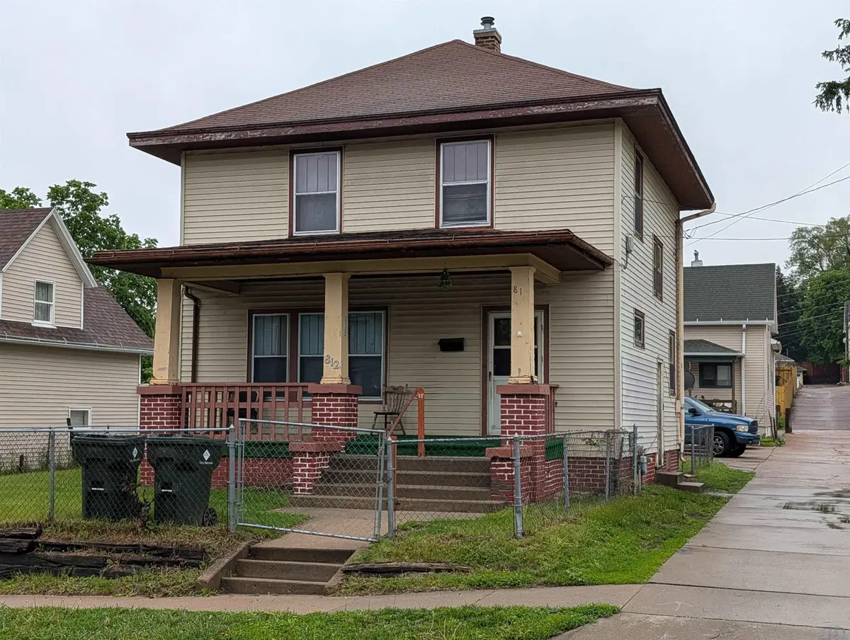 812 17th St, Sioux City, IA 51105 - #1