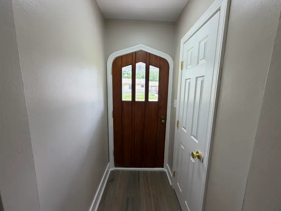 241 S COLLINS ST, Sioux City, IA 51103 - #3