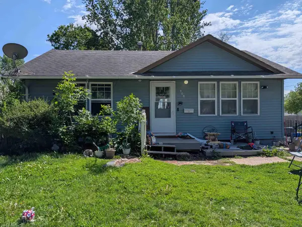 908 11th Street, Sheldon, IA 51201