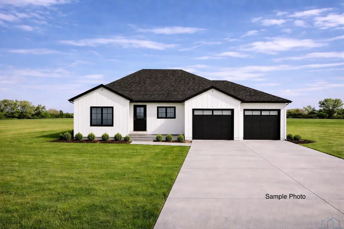 1625 Juneau Pl SE, Orange City, IA 51041 - #1