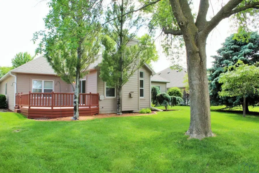 175 PRAIRIE BND, Dakota Dunes, SD 57049 - #3