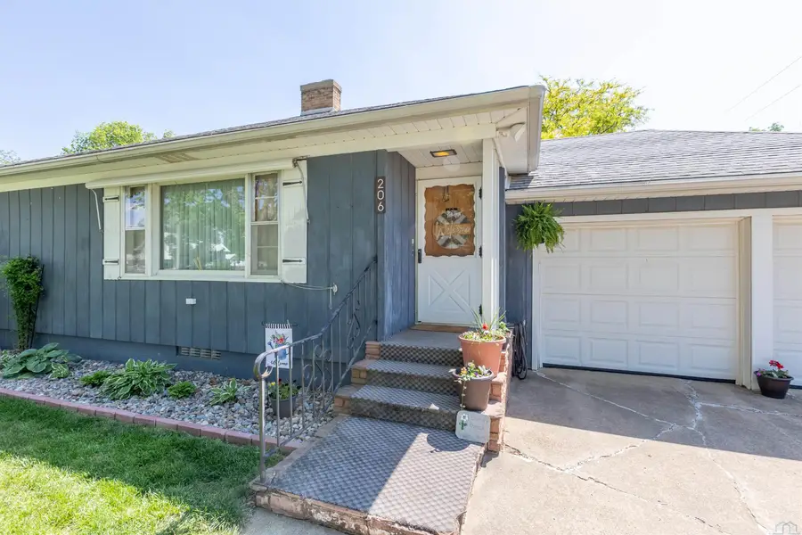 206 5th Ave N, Anthon, IA 51004 - #2
